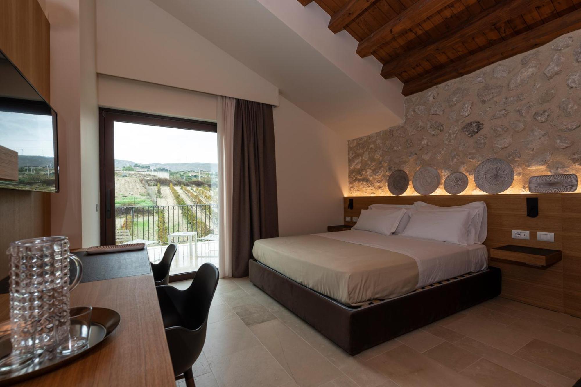 Borgo Giallonardo Wine Relais Реальмонте Экстерьер фото