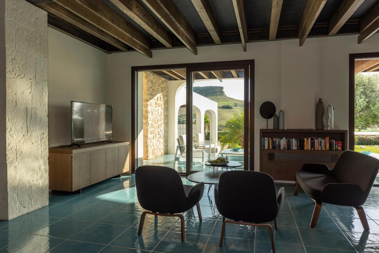 Borgo Giallonardo Wine Relais Реальмонте Экстерьер фото